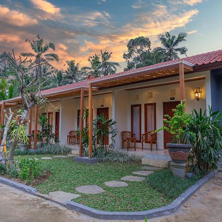 Puri Kurnia Ayu Hotel Ubud Buitenkant foto