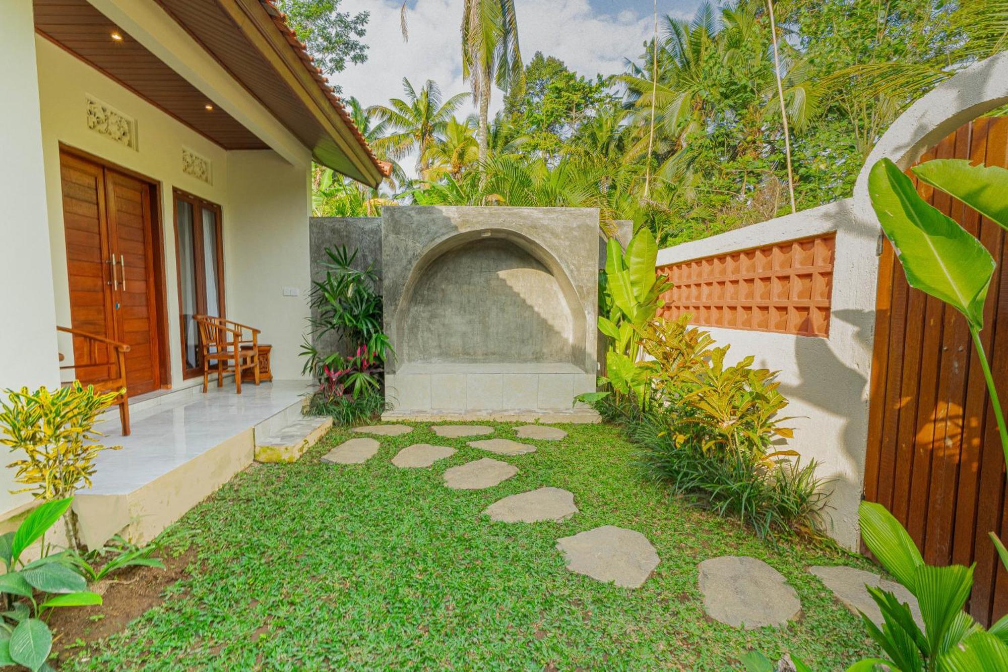 Puri Kurnia Ayu Hotel Ubud Buitenkant foto