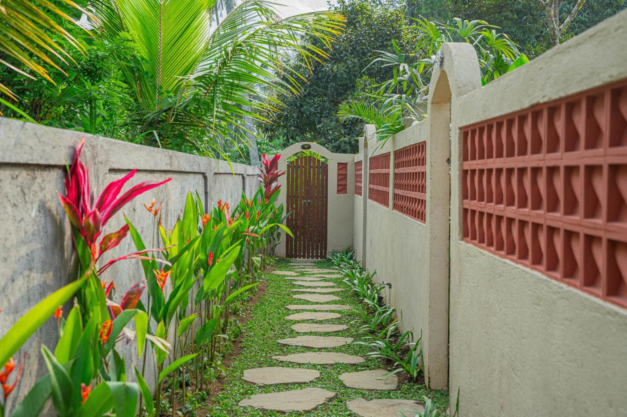 Puri Kurnia Ayu Hotel Ubud Buitenkant foto